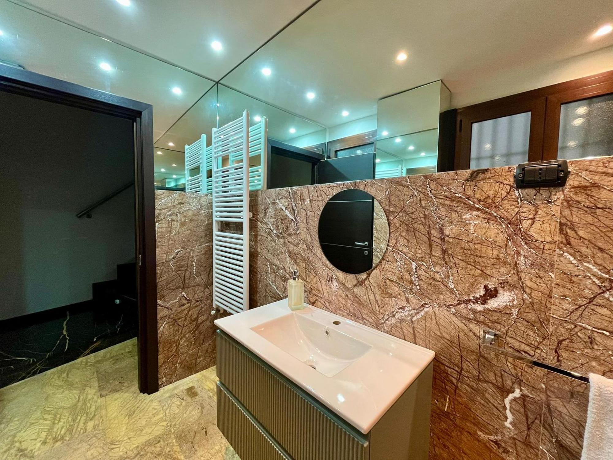 Delizioso Appartamento โรม ภายนอก รูปภาพ